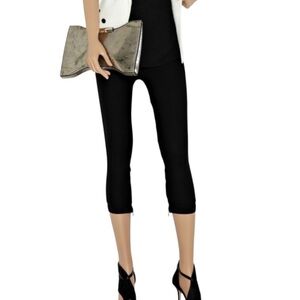 Herve Leger Black Bandage Capri Leggings